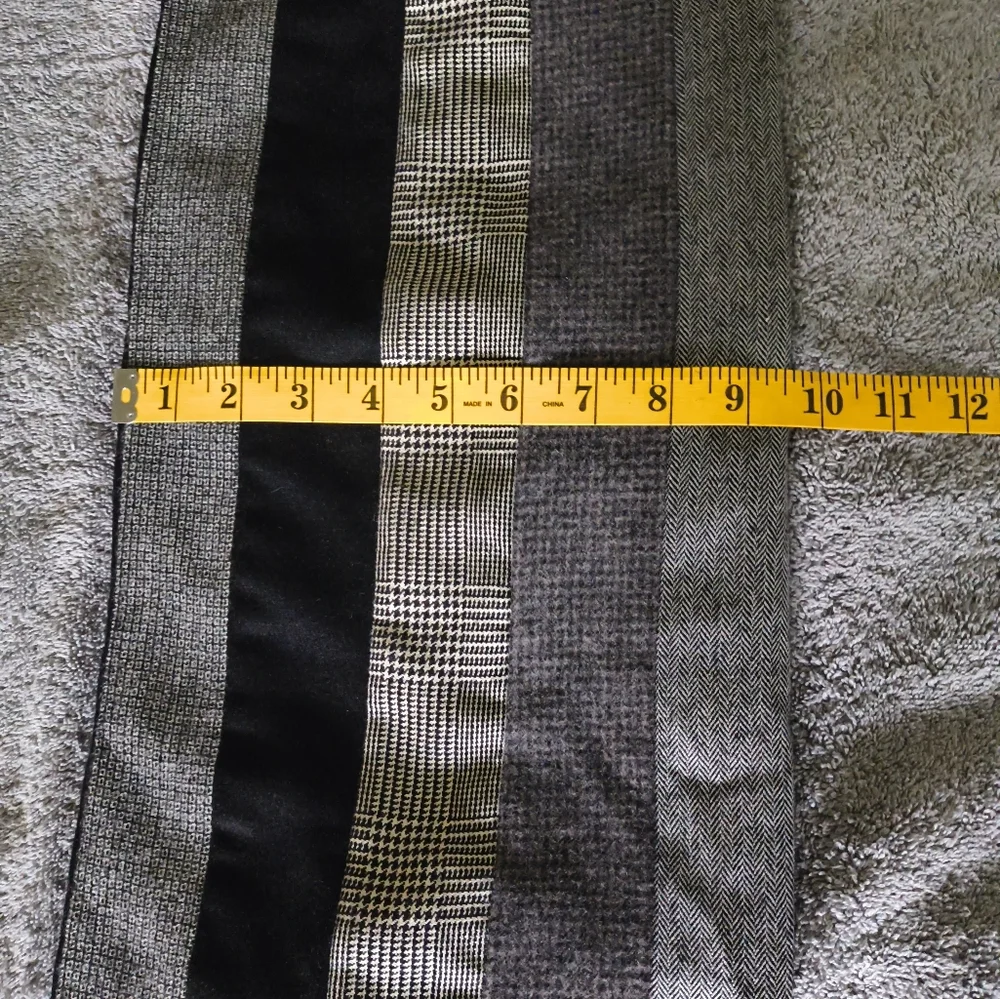 Jos. A.Bank Unisex Striped Scarf Cashmere Blend Winter Outdoor Minimalist Casual